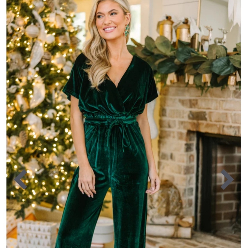 Holiday Vixen Velvet Jumpsuit Emerald Green